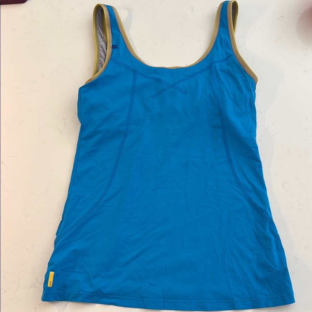 Lole Tank Top Women’s Small Built In Bra 4 Way Stretch Wicking UPF 50+